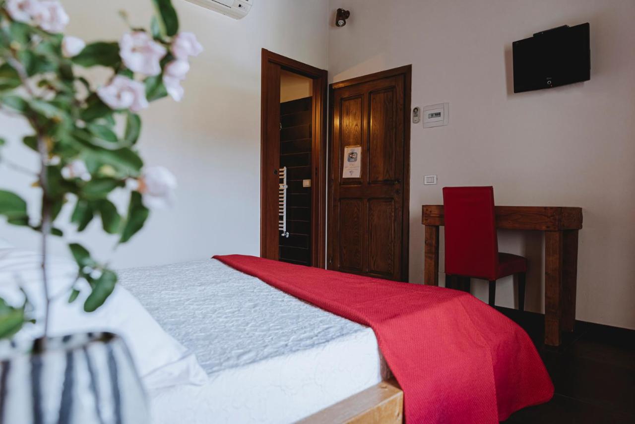 Un Angelo Alla Mia Tavola Sarzana Luaran gambar